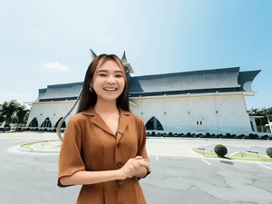 W1 Bangkok Noi Hotel assistant
